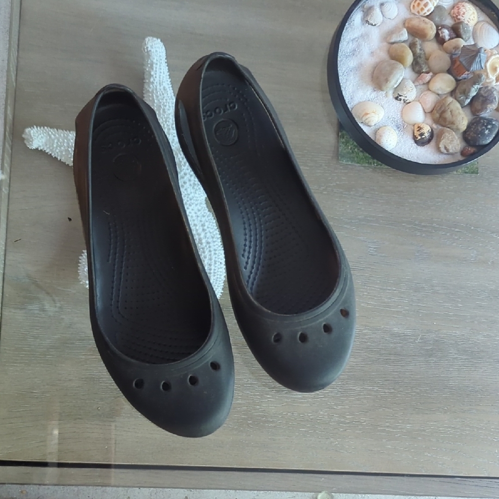 CROCS Women's Classic Black Loafers